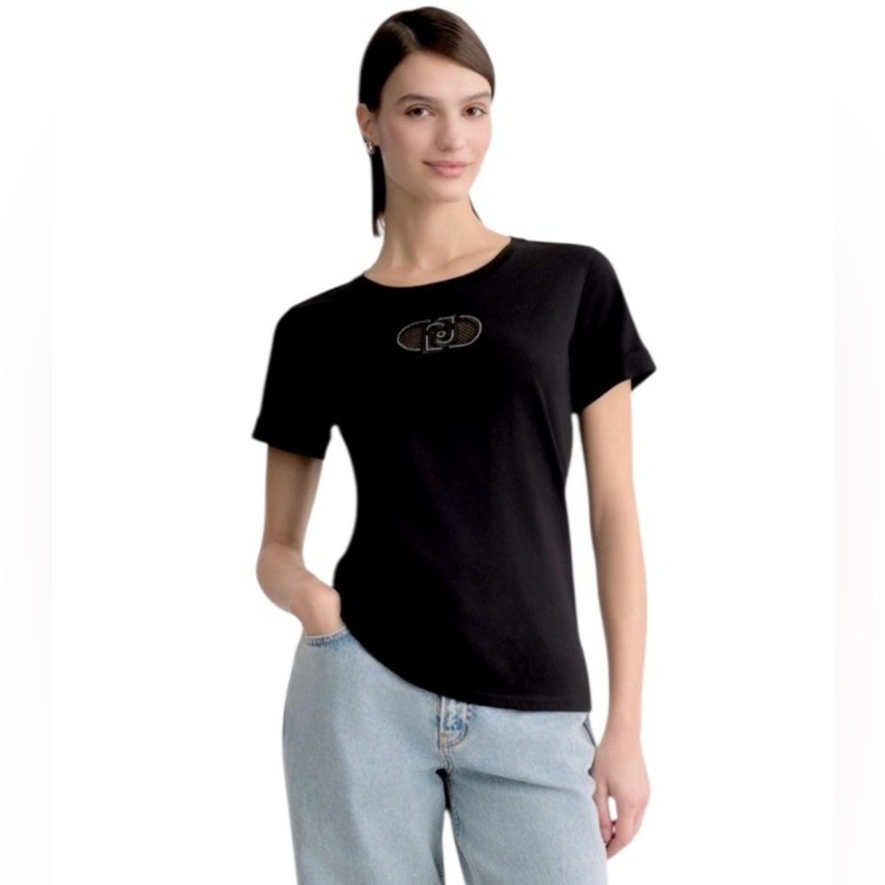 ESCADA Top Insignia Size Medium Fit Large Pit to Pit 19” LENGTH 24” Good Cond…
